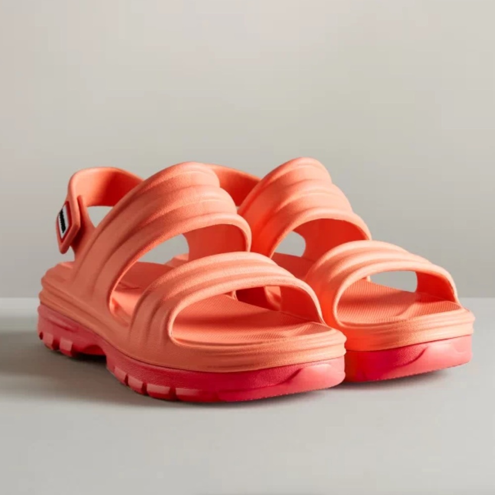 NWT Hunter Women's BLOOM™ Sandal in orange/rowan pink